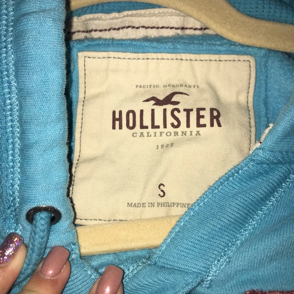 EUC Small Hollister hoodie - Picture 2 of 2